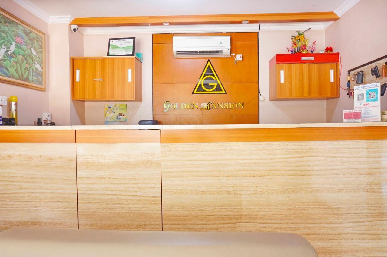 Collection O 91380 Golden Mansion Hotel Джакарта Екстериор снимка