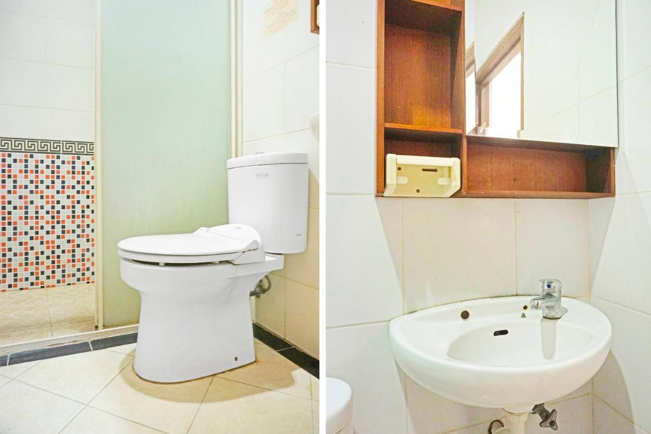 Collection O 91380 Golden Mansion Hotel Джакарта Екстериор снимка